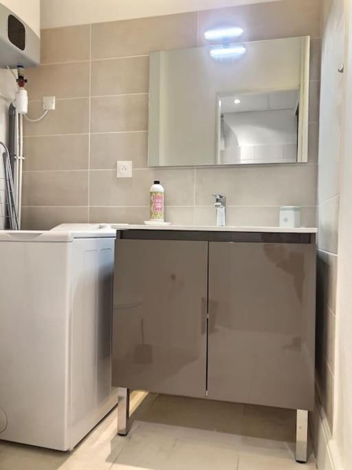 Appartement Elegant Et Confortable Cote Gare Ambérieu-en-Bugey Kültér fotó